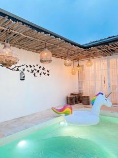 Sakha Villa Jogja With Privatepool - 4