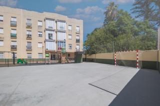 Acogedor apartamento con parque infantil - 8
