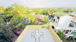 Sunrise Hill Apartment - 3