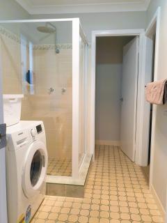 Armidale Cottage on Taylor unit 4 - 2