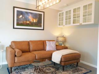 Armidale Cottage on Taylor unit 4 - 7