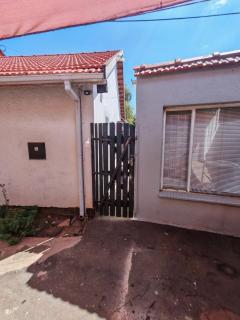 Yakhe self-catering Cozy styled 1 bedroomed - 7