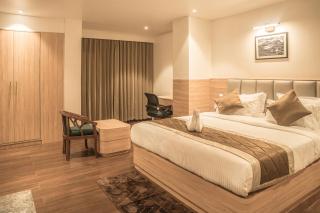 Arjay Valley, Pure Veg Luxury Hotel - 2