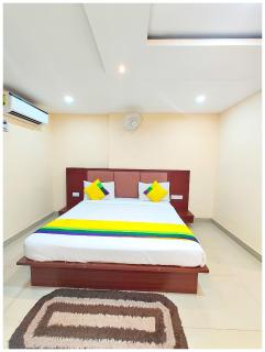 Hotel Royal Residency Kashi- Near Baba Vishwanath Temple - Fully Air Conditioned Rooms - Restaurant & Wi-fi #Lift #Parking Facilities - A Top Rated Hotel At Best Location - Book Now - 1