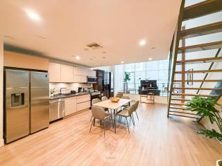 Luxury Loft Living 1BR in Trendy Complex -113-GL - 0