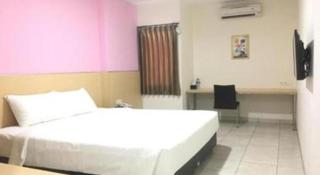 I&M Hotel Billiard - 1