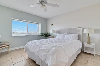 BeachClub A-201-2nd floor Beachfront-4 Bed-4Bath-Luxe Condo-Resort-Sleeps 10 - 1