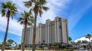 Avalon 201 - Large Beachfront unit w/ Beautiful Ocean View! - 2