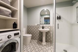 1 Bedroom Apartment Pool Car Park Cathedral Square - 8