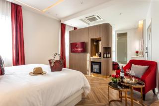 La Seine Boutique Hotel - 2