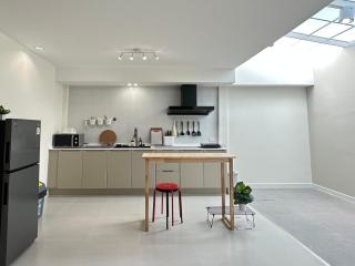 Newly decorated townhouse near MRT Lat Phrao & Phawana - 4