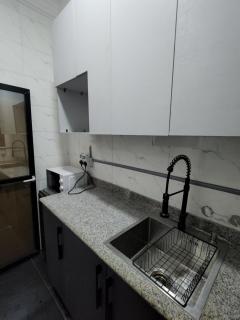 One bedroom apartment in Lekki Phase I - 3