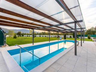 Holiday Home Neoric with Heated Pool - 5