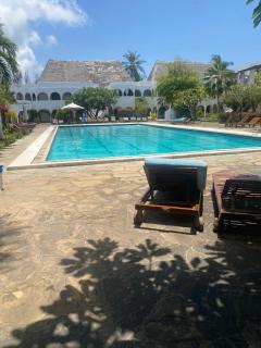 Reign Royal House - 4