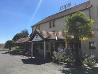 B&B HOTEL Chatellerault - 9