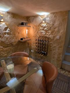 Sand - Rooftop Views, Wine Cellar & Espresso - 0