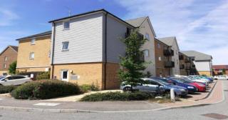 Cosy room near all amenities with free parking and WiFi - 5