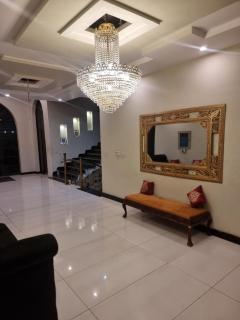 Elegance Abounds - 8
