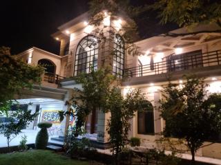Elegance Abounds - 9
