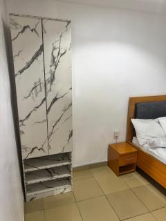 Ogunade Stores Apartment - 5