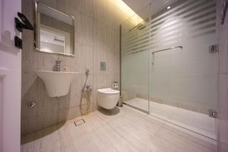 Elegant 2BR Apartment near Boulevard NZL152 - 3