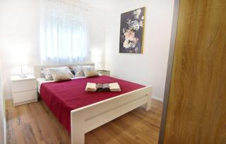 Großes Ferienhaus in Buroli mit Privatem Pool - 1