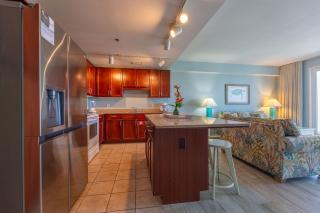 Laketown Wharf Condo beach view - 3