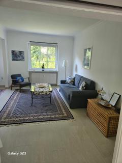 Ganze Wohnung mit Garten - 1