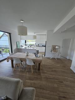 W Tarczynach - mazurski dom z widokiem na jezioro - 9