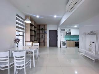 1 Bedroom Tresor D4-River View-Netflix - 2