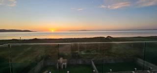 1 bedroom beachfront unit - 3