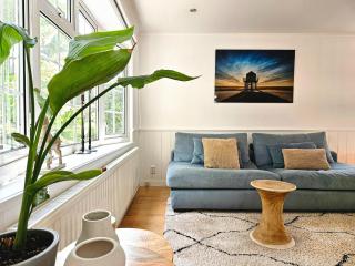 Chalet Kieftveen with hot tub for four Person - 4