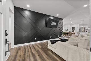Bertin's Place - 4