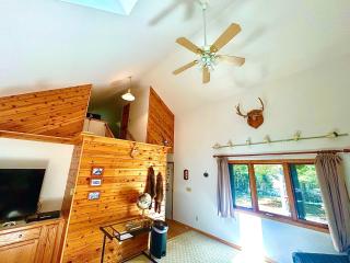 Private Cabin Getaway - Crandon - 7