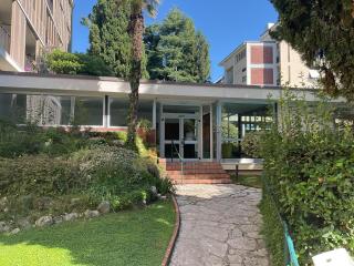 Residence Villa Alba - Suite Disposition 555 Al Vittoriale - 8