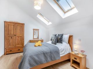 Old Highwood - Piggy In The Middle - 3