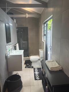 28 on Symonds Luxstudio 5 - 8