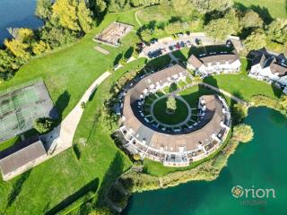 Isis Lakes 09, ArtHouse - 6