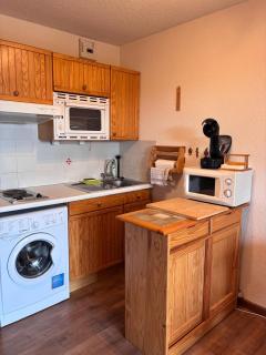 Studio cabine chaleureux à Pyrénées 2000 - WiFi et parking privé - 6
