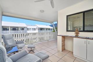 Urban Oasis with Resort Pool and WiFi Near Cairns City - 1