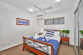 Resort Pool 2-Bedroom Apartment with Parking & Wi-Fi near Cairns CBD - 5