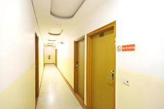 Hotel Aeroporto Near Delhi Domestic Airport - 6