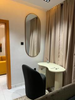 1Bdrm, 24hrs light, security personnel - 3