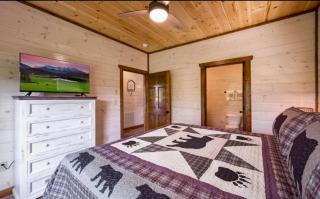 Modern Pigeon Forge Getaway, Games, Hot Tub, Near Dollywood - Pigeon Forge - 4