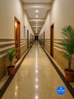 Hotel Premium Rooms by Krishiv Hotels - Vrindāvan - 4