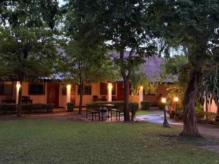 The Nine Bed & Restaurant - 5