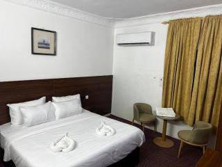 Lujain Aldhahabi Hotel - 1