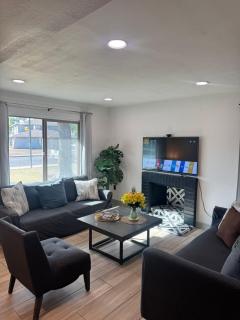 Msg for 5off 3Bed2Bath KingKingQueenBeds N PHX - 9