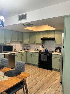 Msg for 5off 3Bed2Bath KingKingQueenBeds N PHX - 6