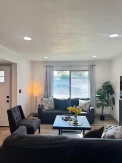 Msg for 5off 3Bed2Bath KingKingQueenBeds N PHX - 1
